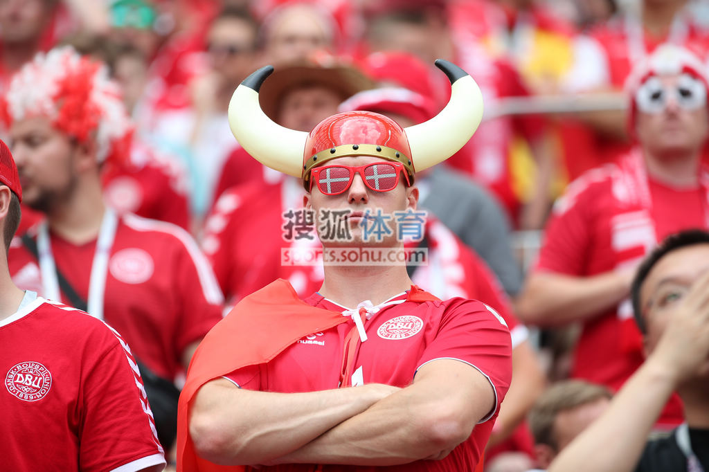 战术调整首场状态出色,DWG观众沸腾!,Scout重返赛场赛场气氛高涨(scout第一次上场比赛)星空体育官方入口