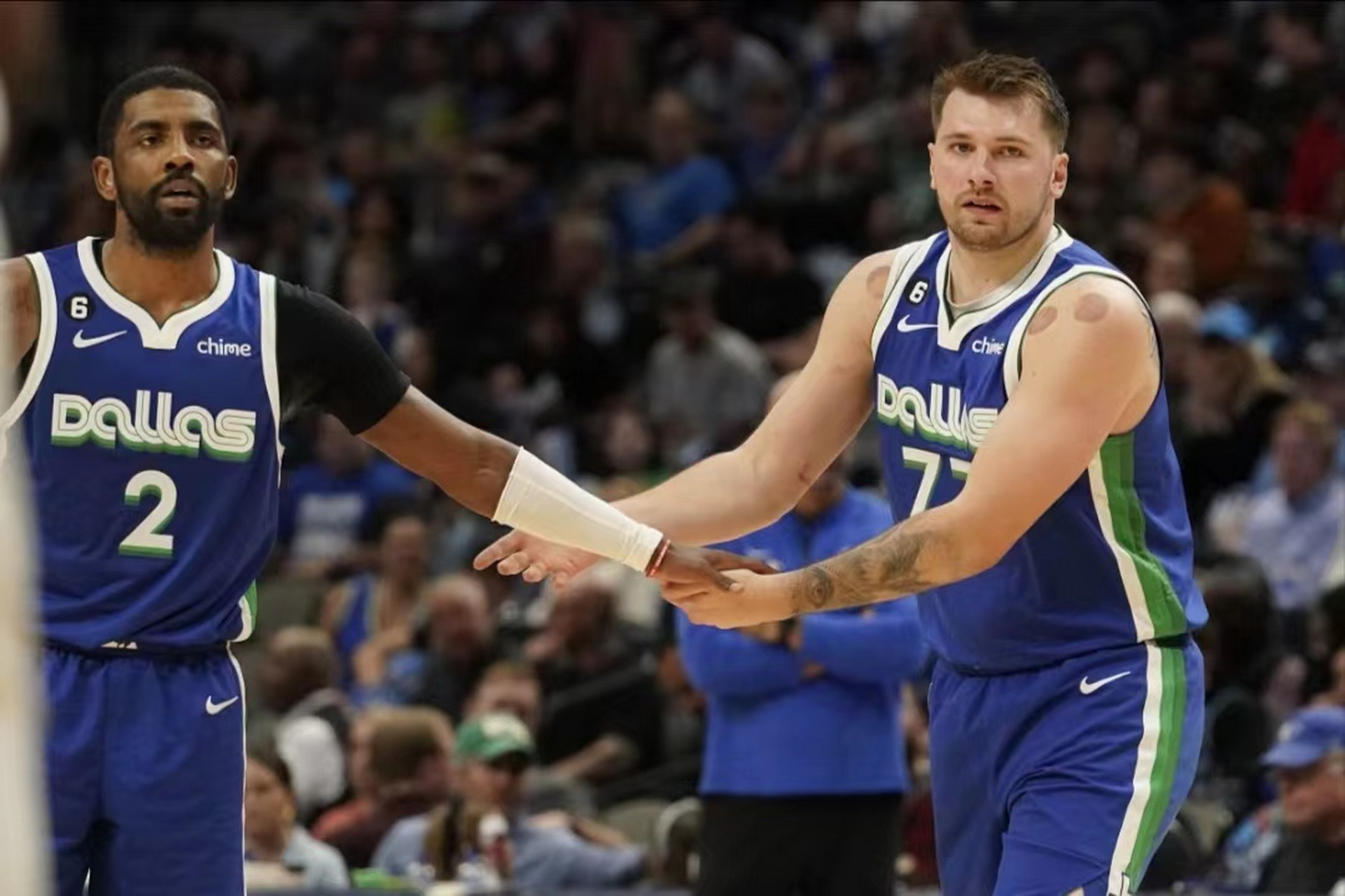 关于刚刚！达拉斯独行侠围绕NBA季后赛复出首秀西亚卡姆在公牛比赛中状态火爆，底特律活塞官宣签约备战西甲的信息